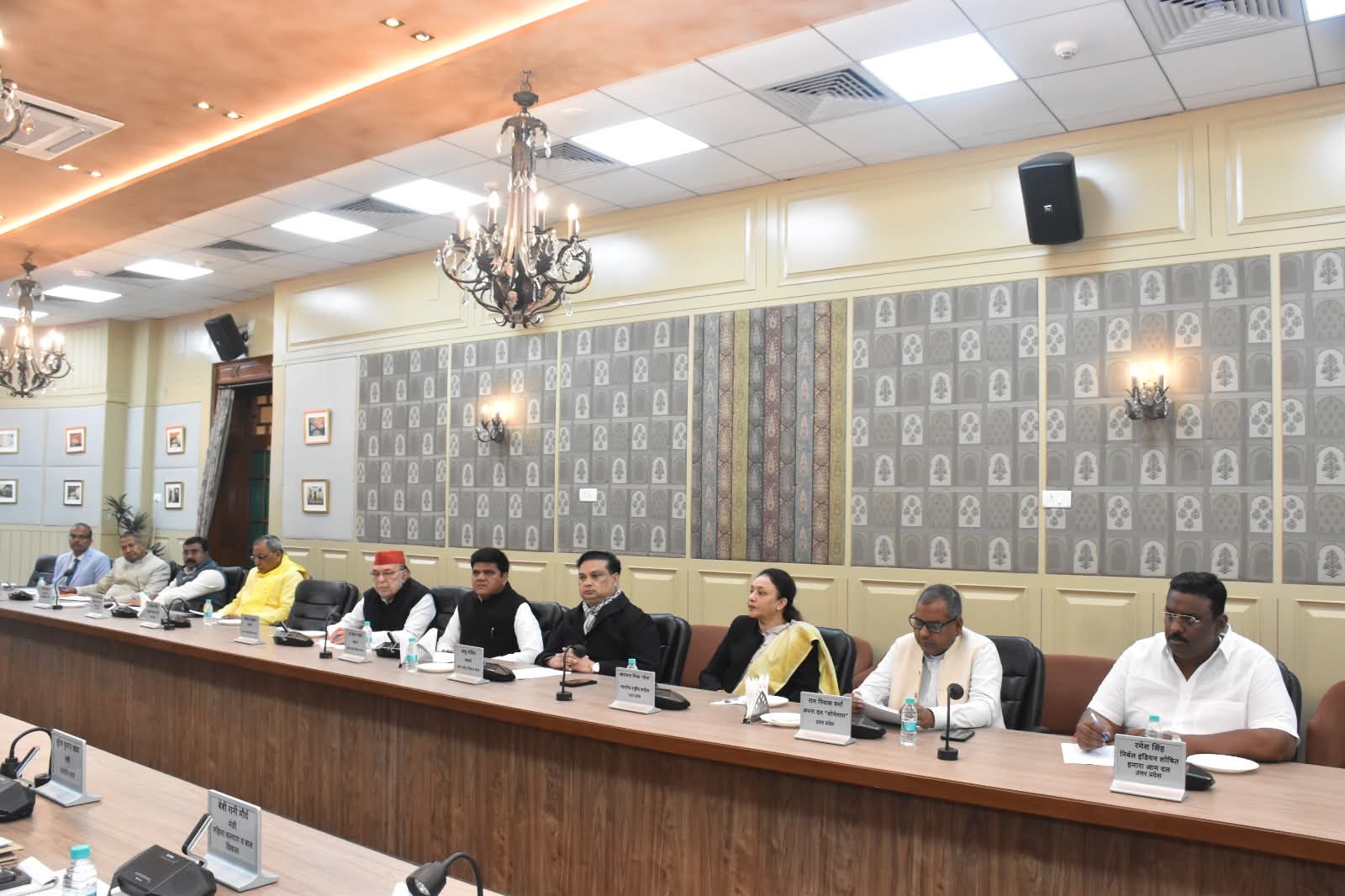 उत्तर प्रदेश के शीतकालीन सत्र लखनऊ में विधायक रमेश सिंह हुए सम्मिलित